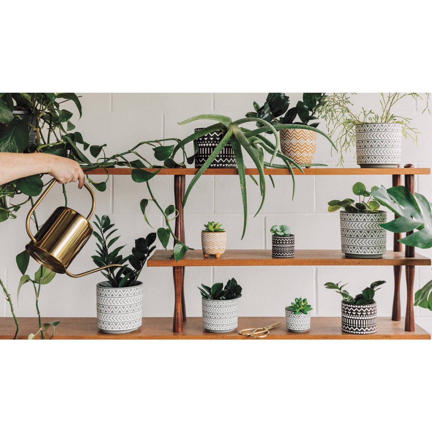 Brown Spark Spark Plant Pot