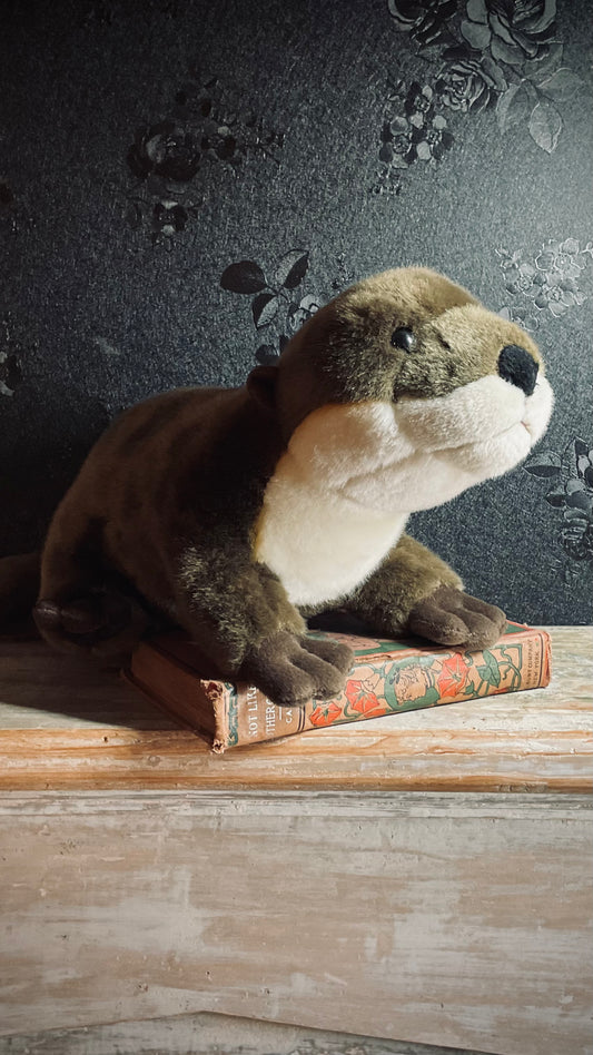 Otter Stuffy